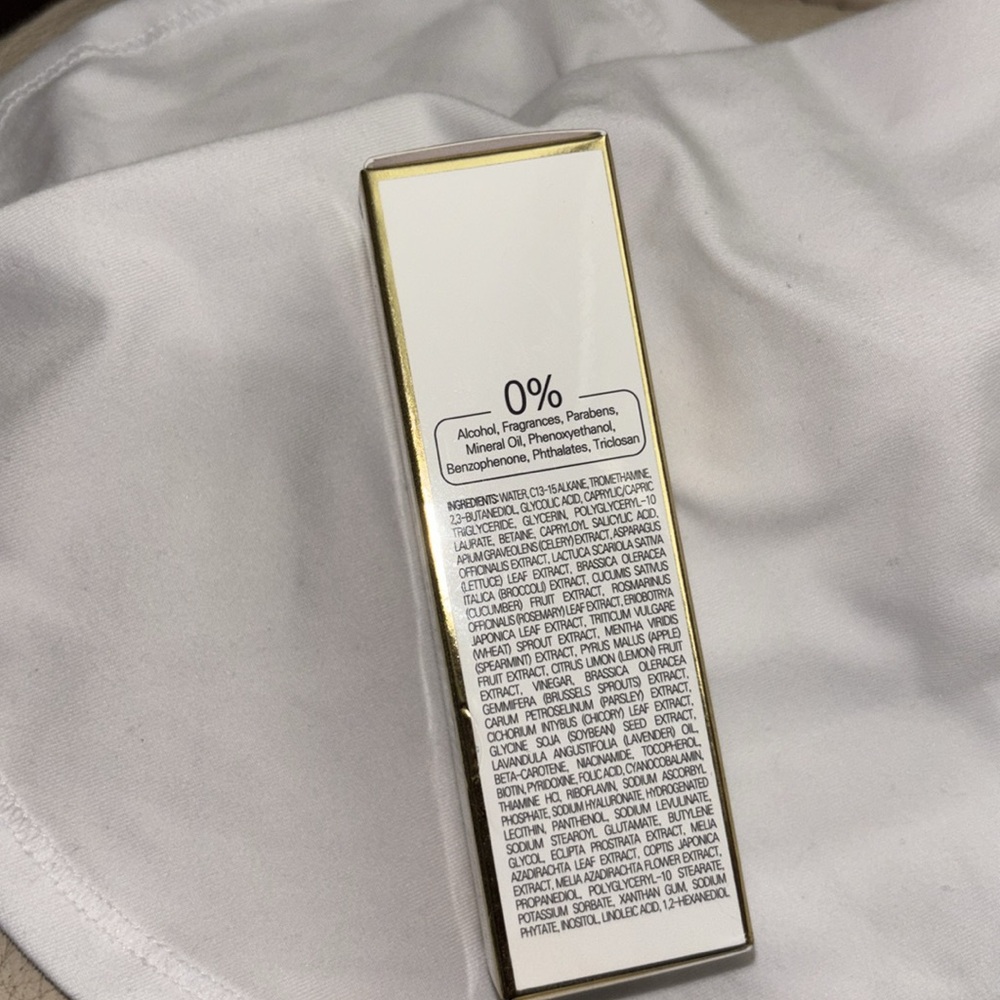 Byroe Celery AHA + LHA Resurfacing Serum Brand New in Box - Picture 9 of 11